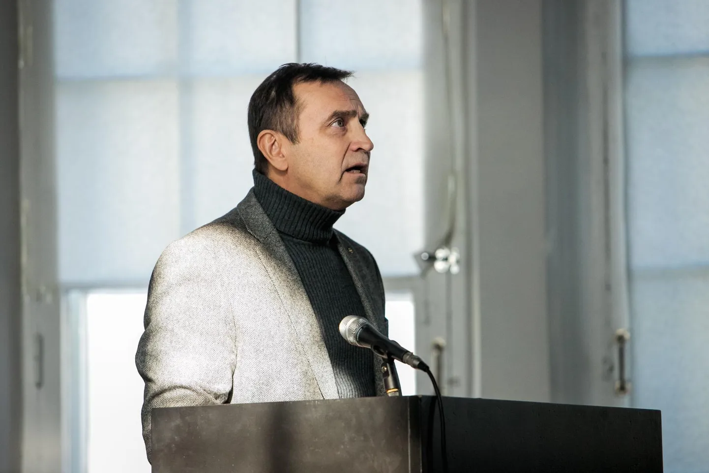 Linnavolinik Jüri Lebedev.