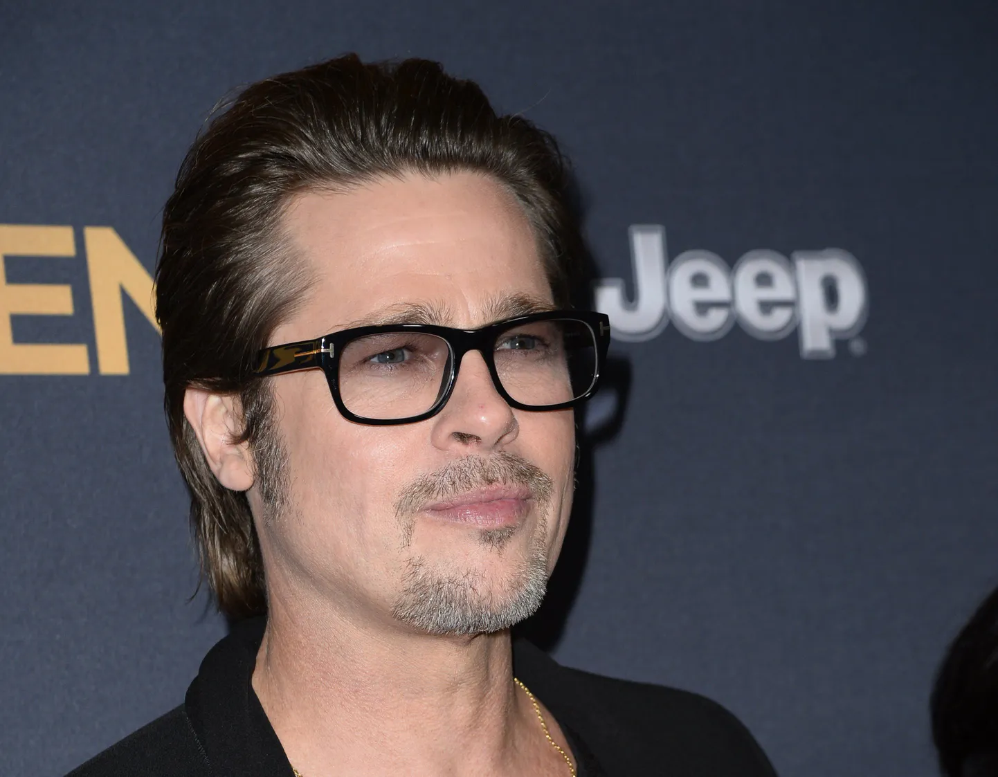 Actor Brad Pitt arrives for the U.S. premiere of Universal Pictures "Unbroken," December 15, 2014 at the Dolby Theatre in Hollywood, California.   AFP PHOTO / ROBYN BECK
