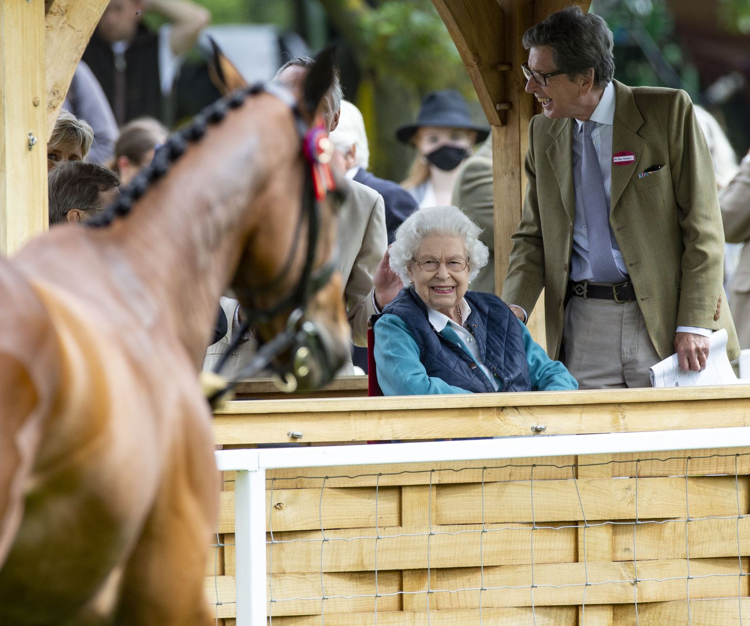 Kuninganna Elizabeth II ja hobune.