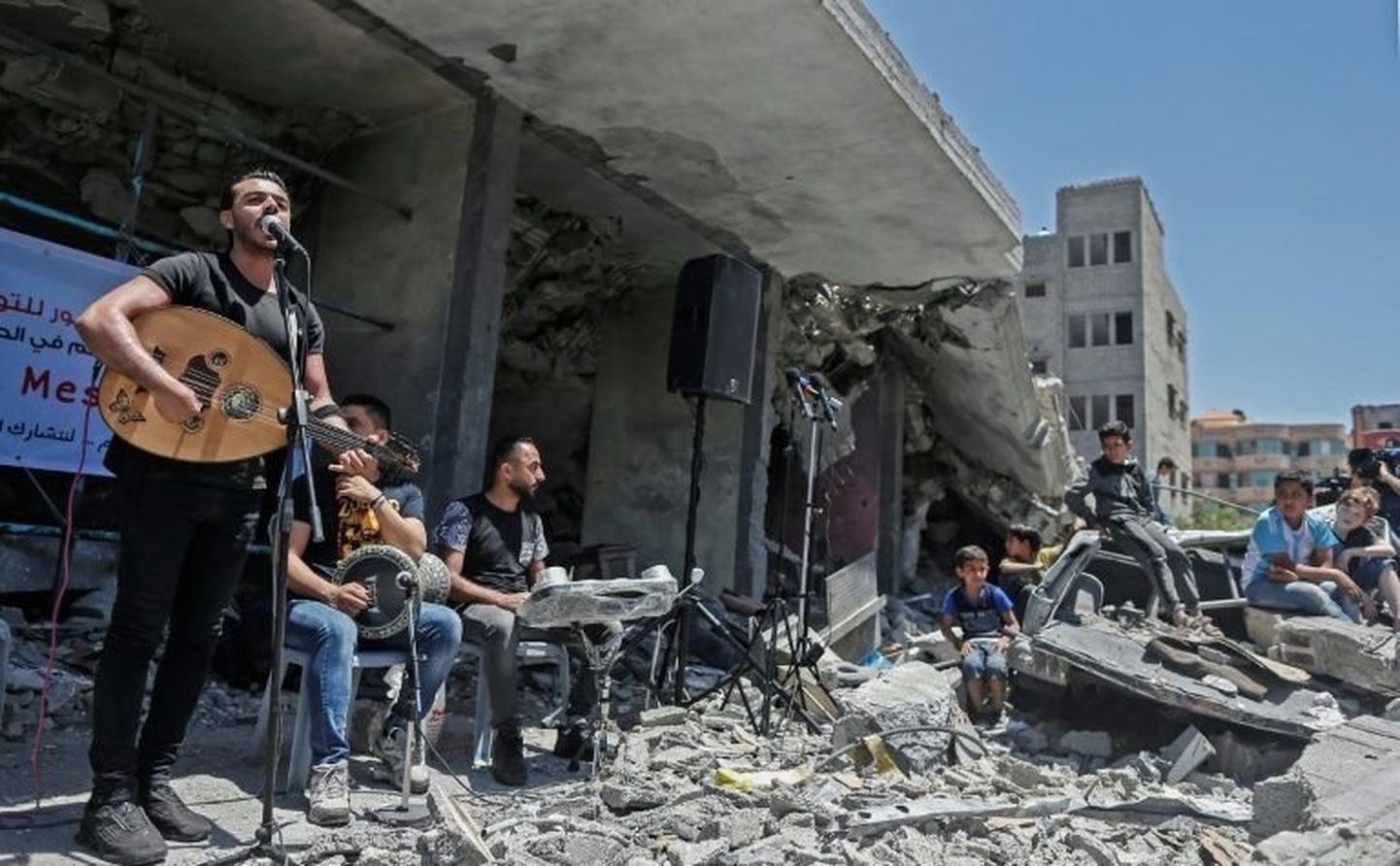 Eurovisiooni vastu protestivad muusikud esinesid teisipäeval Gaza sektoris, hoones, mis hävines varem sel kuul Iisraeli õhurünnakutes.