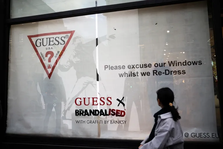 Guessi pood. Regent Street, London, Inglismaa. 18.11.2022.