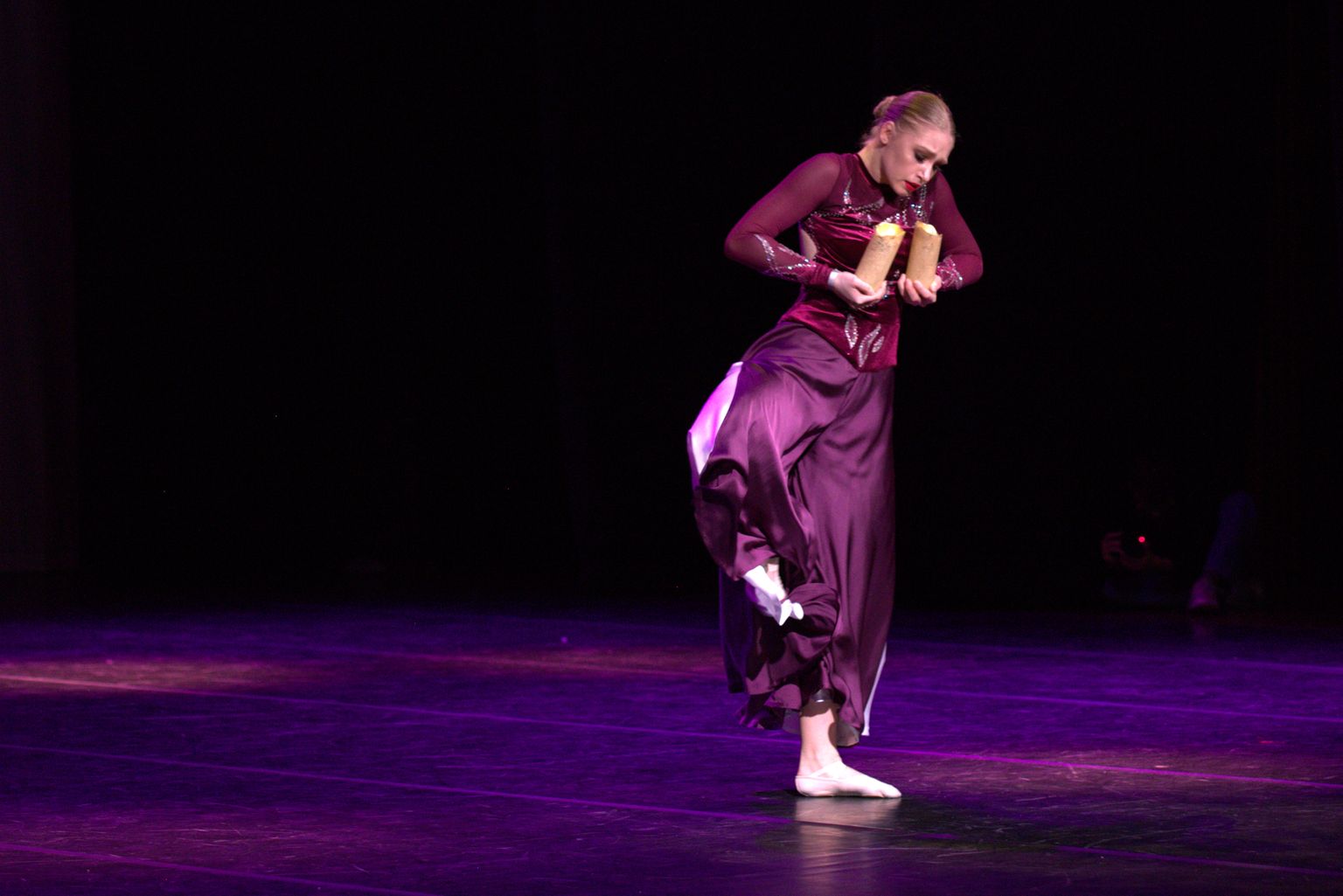 Номинация "Соло" получилась одной из самых больших - соревновались 24 танцора. Анна-Мария Чижик представляла столичный танцевальный театр "Полли", руководитель Полина Жукова.
