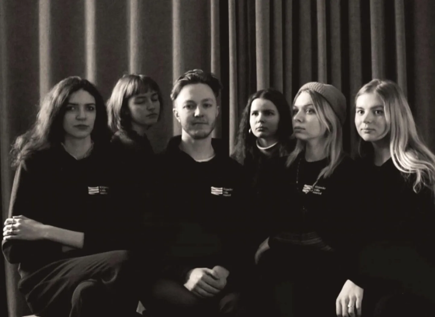 Eesti Kirjanike Liidu noorte tuumik, kogumiku «Grafomaania» koostajad ja autorid: Krislyn Cassandra Laamann, Emma Lotta Lõhmus, Reijo Roos, Anna-Maria Prokofjeva, Liisbet Urba ja Elisabeth Heinsalu.