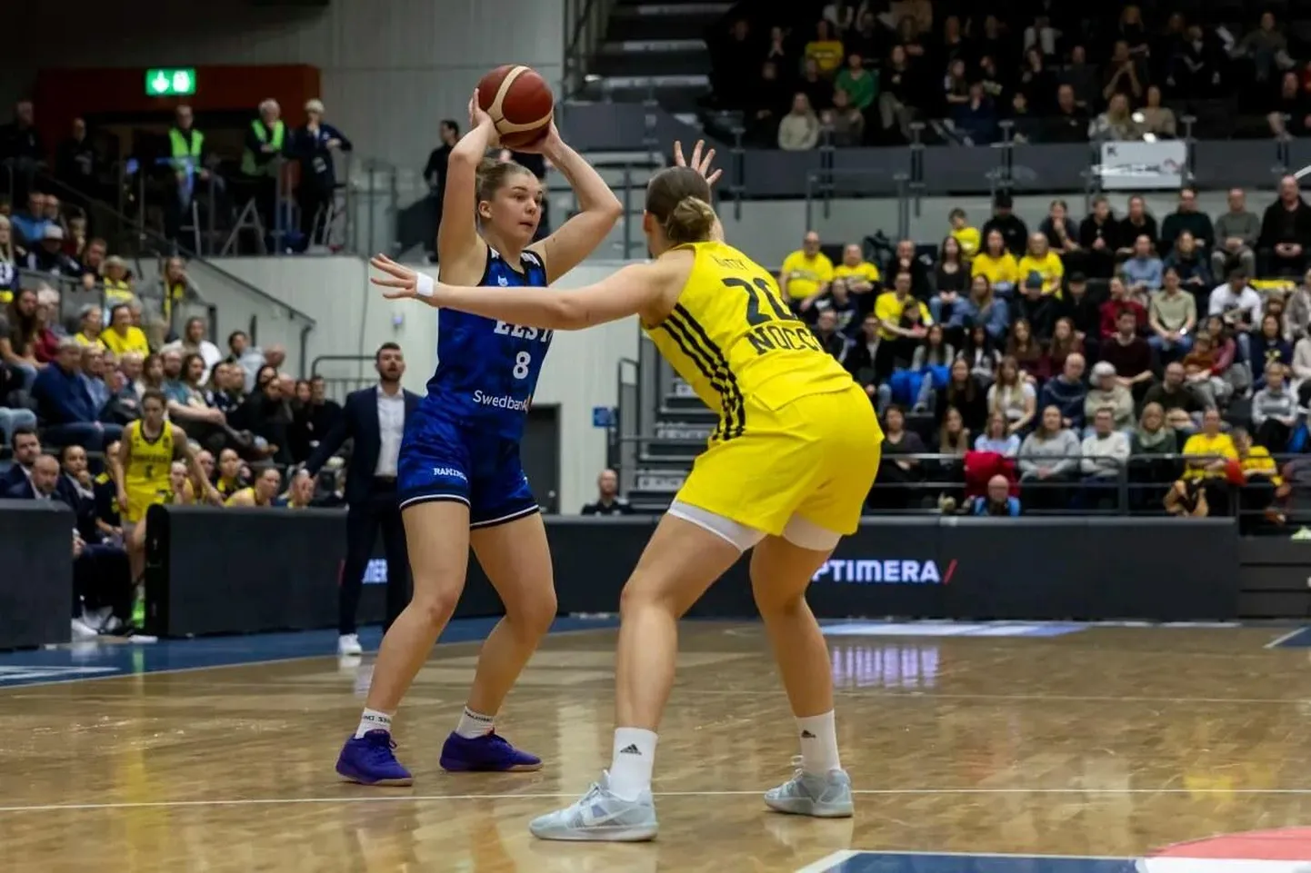 Jessica Ristimets (palliga) sai Rootsi vastu silma pähe.