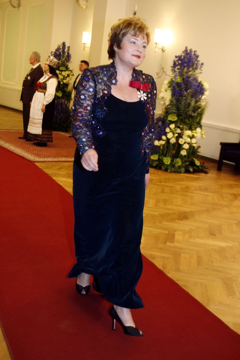 Ester Tuiksoo 2006. aastal presidendi vastuvõtul kandmas Valgetähe III klassi teenetemärki.