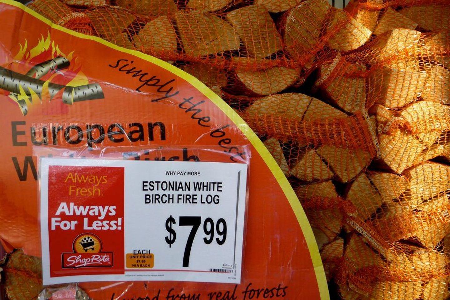 Эстонские березовые дрова в американском супермаркете