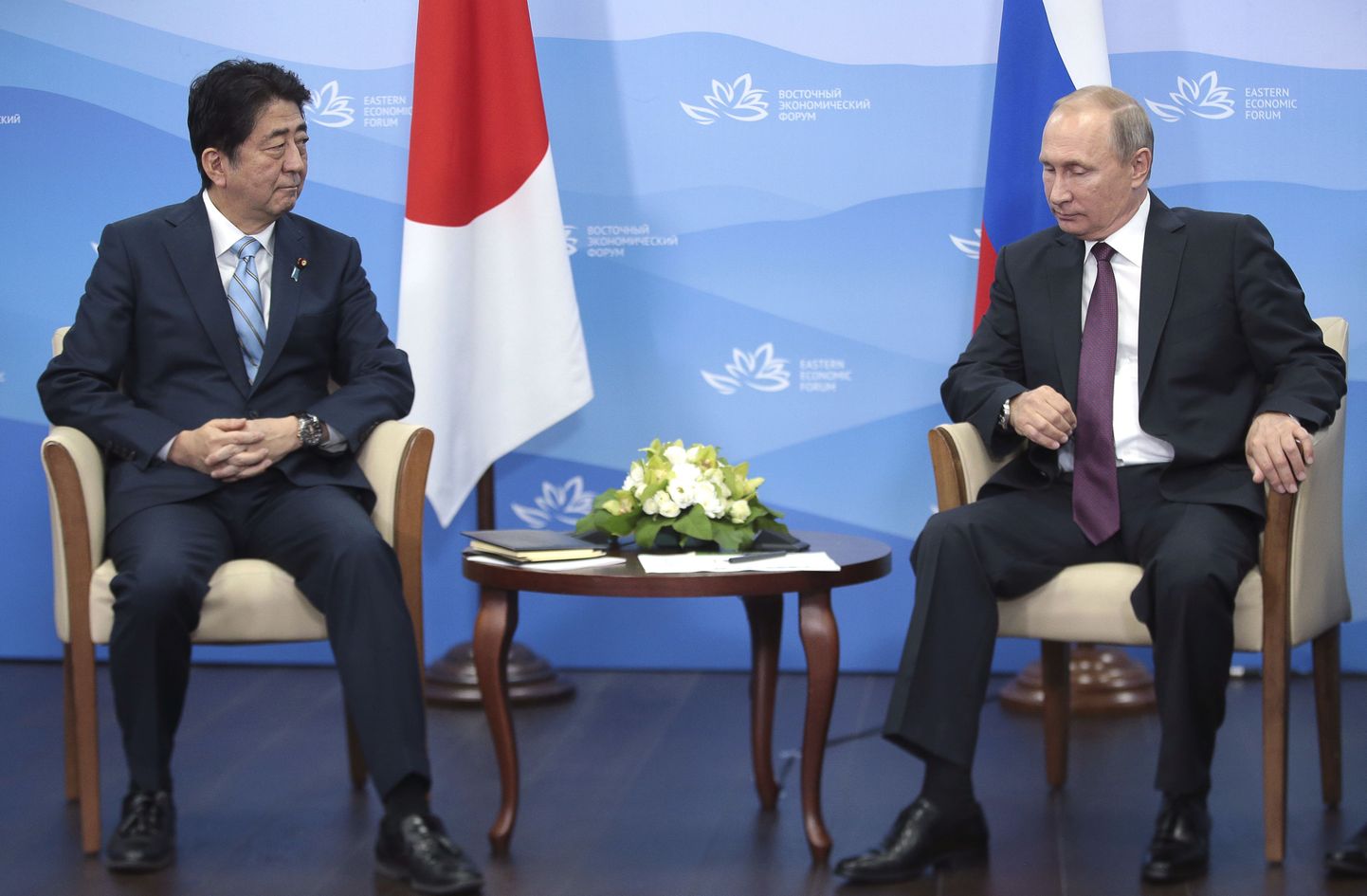Shinzo Abe ja Vladimir Putin täna Vladivostokis.