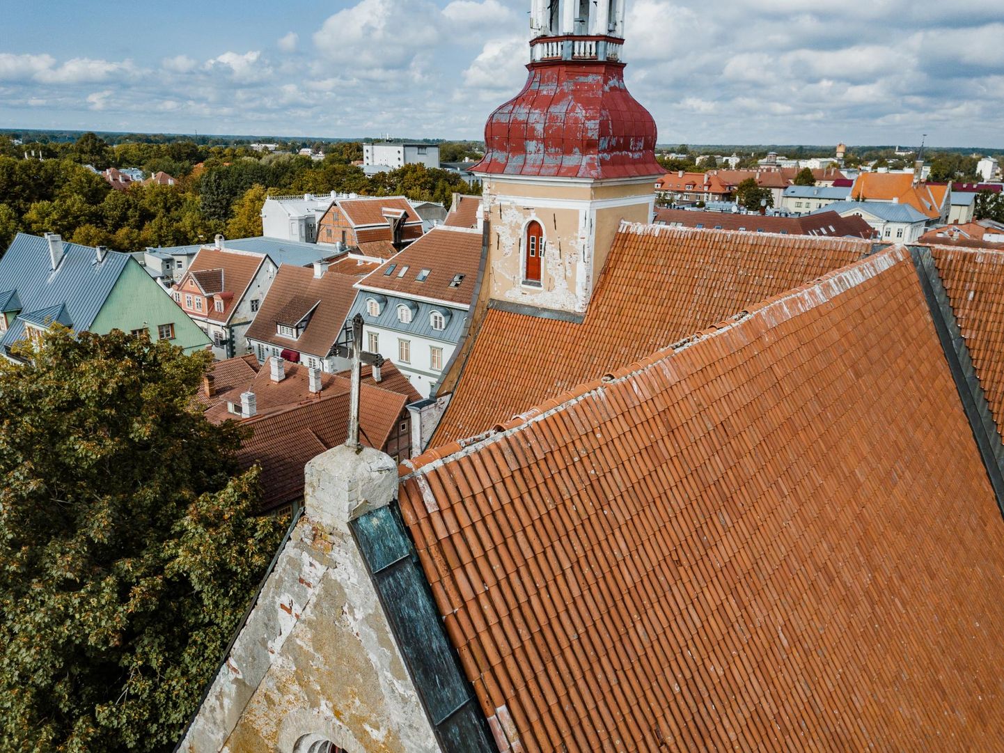 Möödunud aastal sai toetust ka Pärnu Eliisabeti kirik, 40 000eurose toetuse abil renoveeriti kiriku katus.