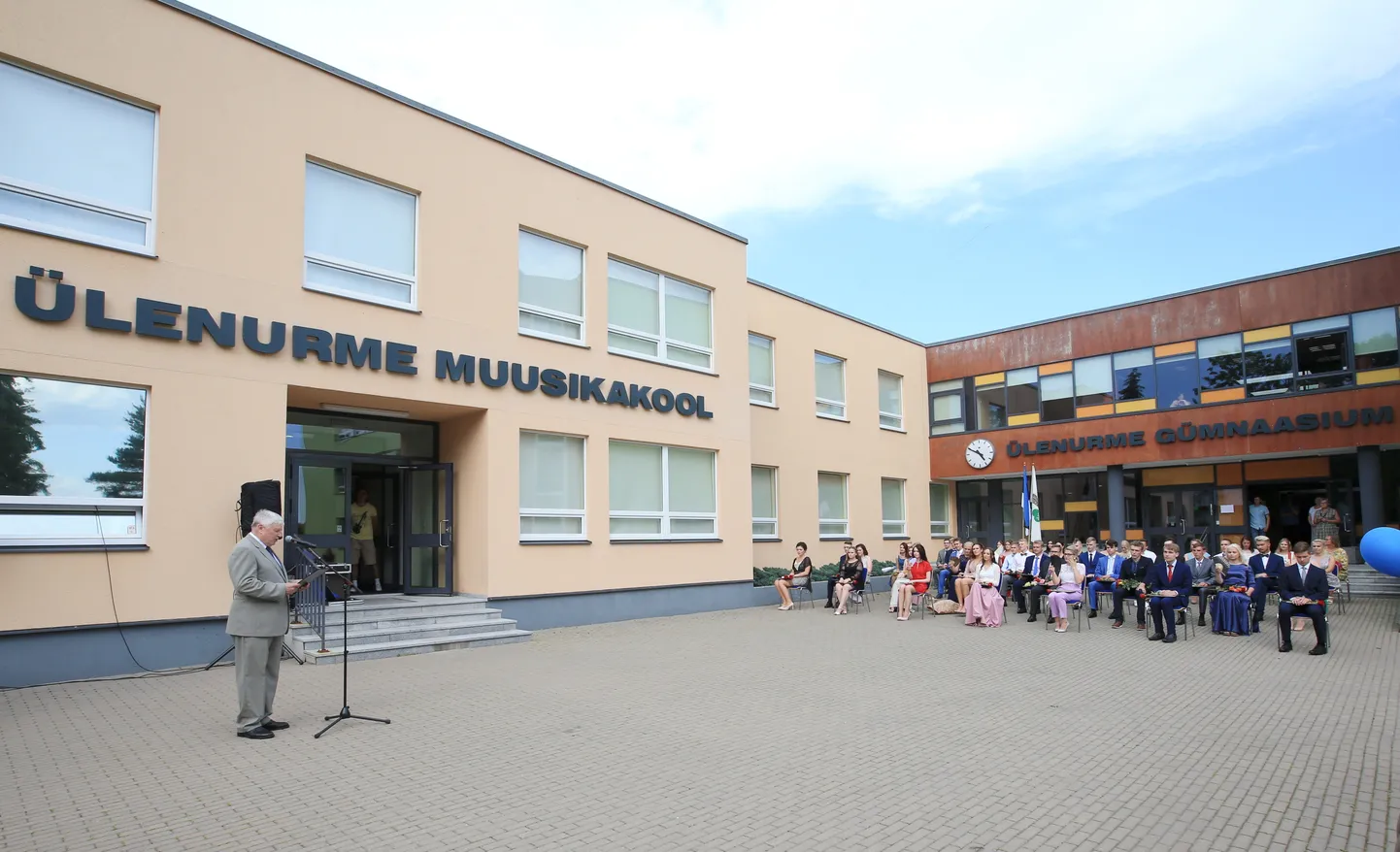 Ülenurme gümnaasium.