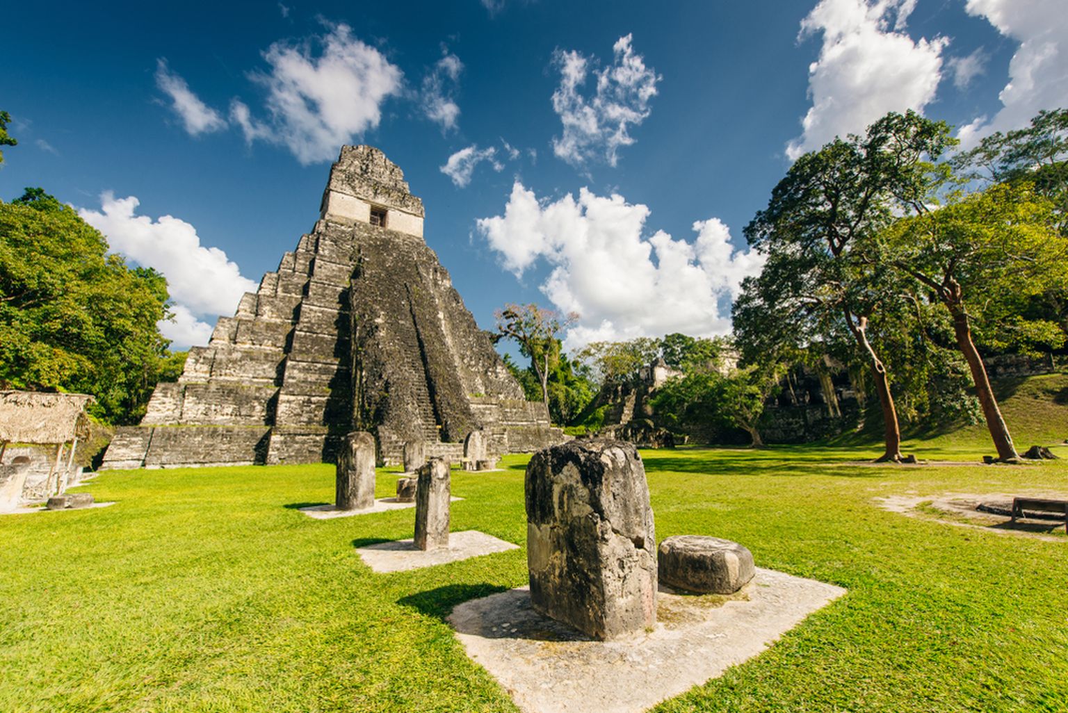 Tikali rahvuspark asub Kesk-Ameerikas Guatemalas ning seal saab oma silmaga näha maiade tsivilisatsiooni parimaid arhitektuuripärle.