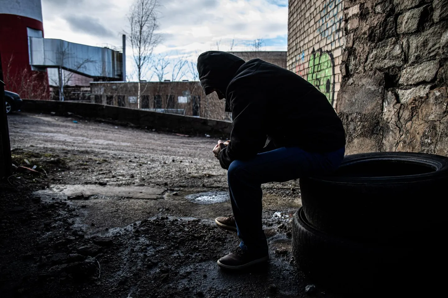 Pingete kasvades võivad peredes puhkeda tülid ja halvemal juhul elatakse pinget välja füüsilise karistamisena.