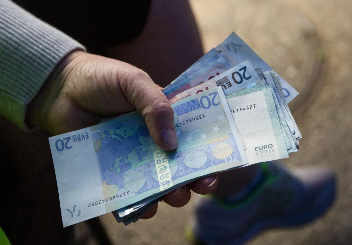 Üksi elava pensionäri toetus on 200 eurot. Foto on illustratiivne.
