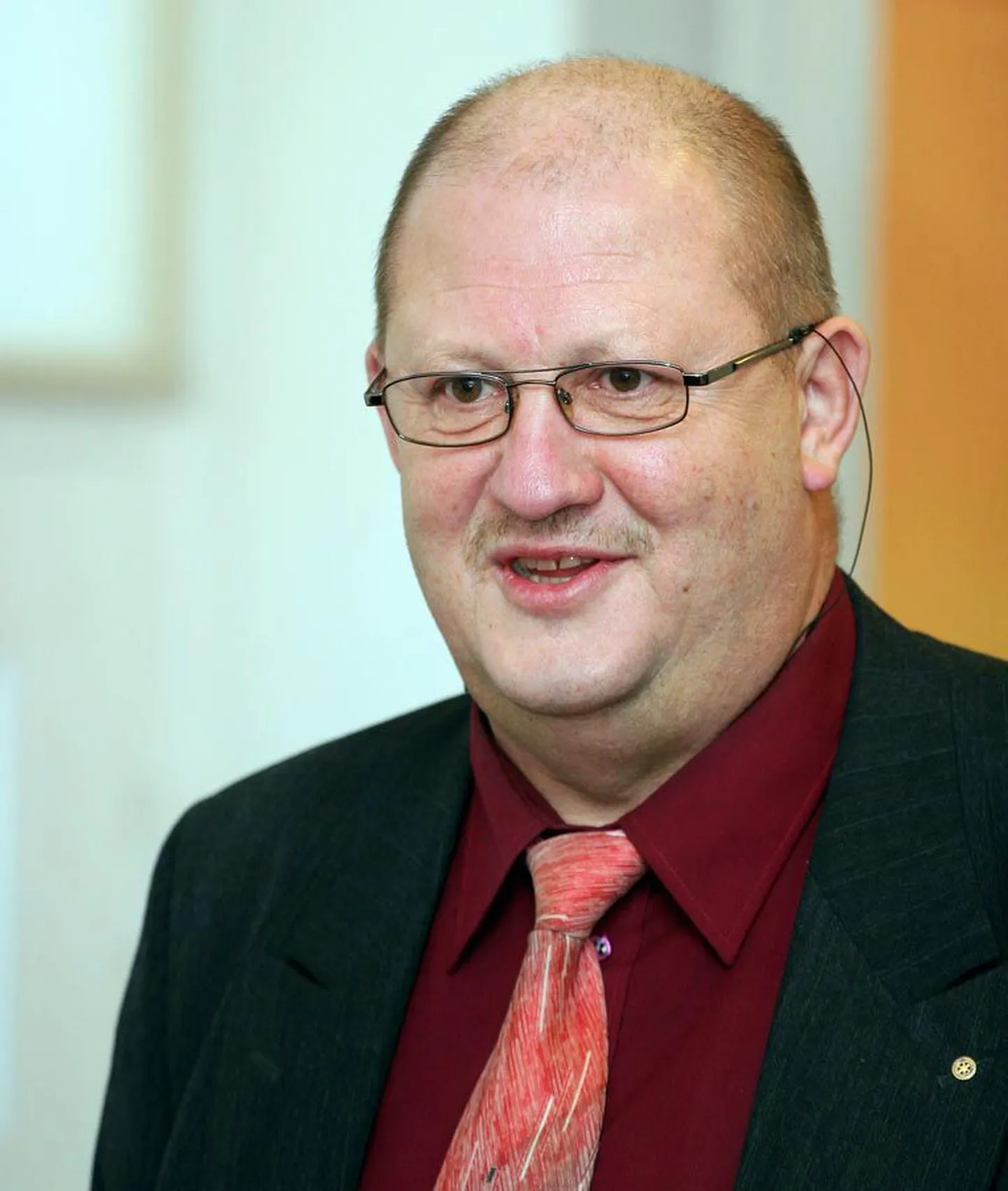 Edukatel Viljandi ärimeestel pole üldiselt kombeks oma kodulinna võimuorganites toimetada. Tauno Tuula on läbi aastate olnud üks erandeid.