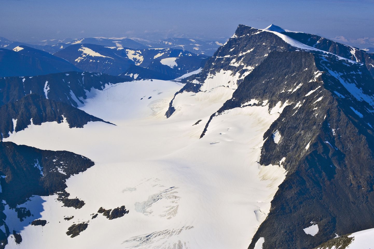 Rootsi kõrgeim tipp on Kebnekaise oma 2103 meetriga