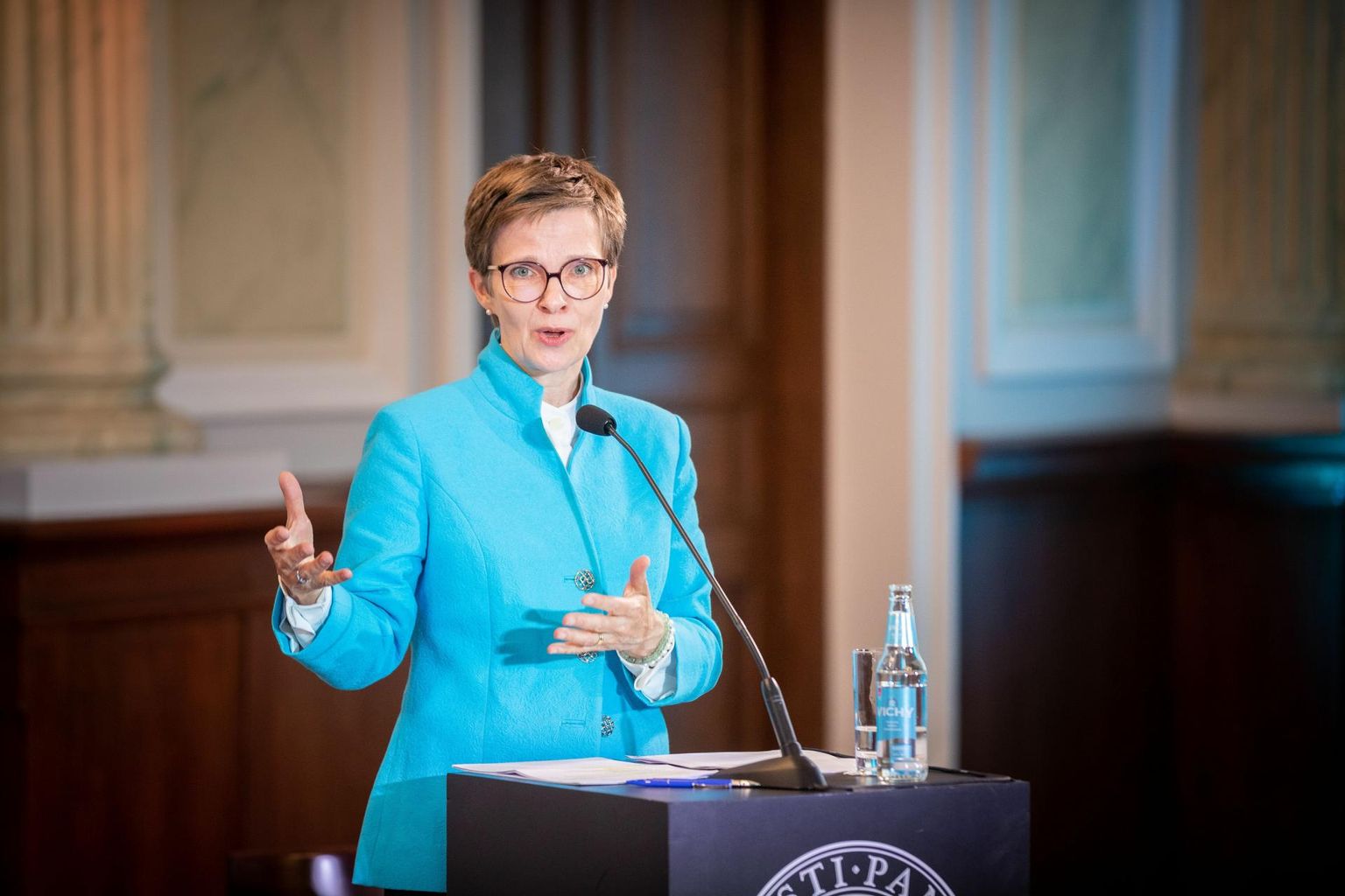 Bundesbanki asepresident Claudia Maria Buch pidas
rahareformi 30. aasta-päevale pühendatud seminaril põhi-ettekande.