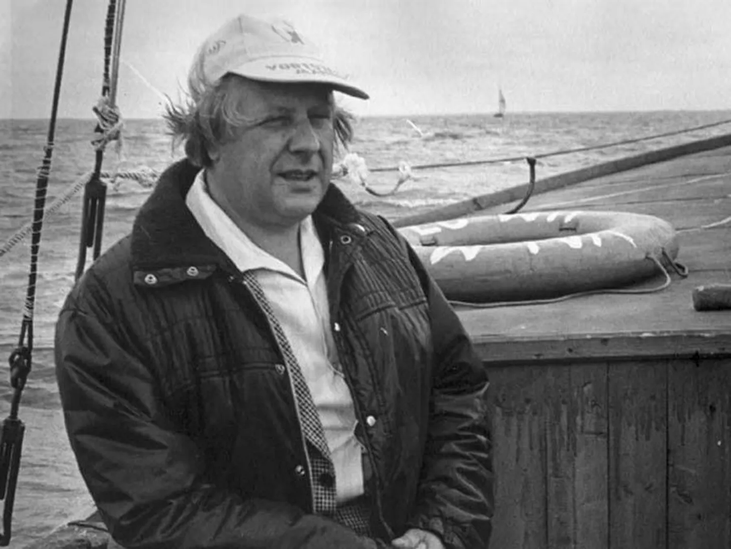 Uno Maasikas Võrtsjärvel kalurite eluga tutvumas