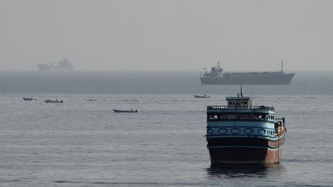 Iraan ja Omaan leppisid kokku uue Hormuzi laevatee osas