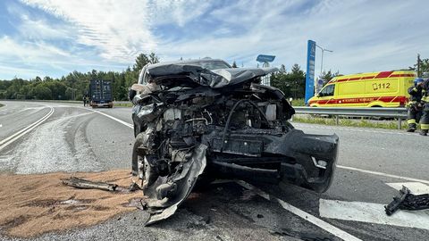 Purjus tõuksijuhid rallitavad end haiglasse