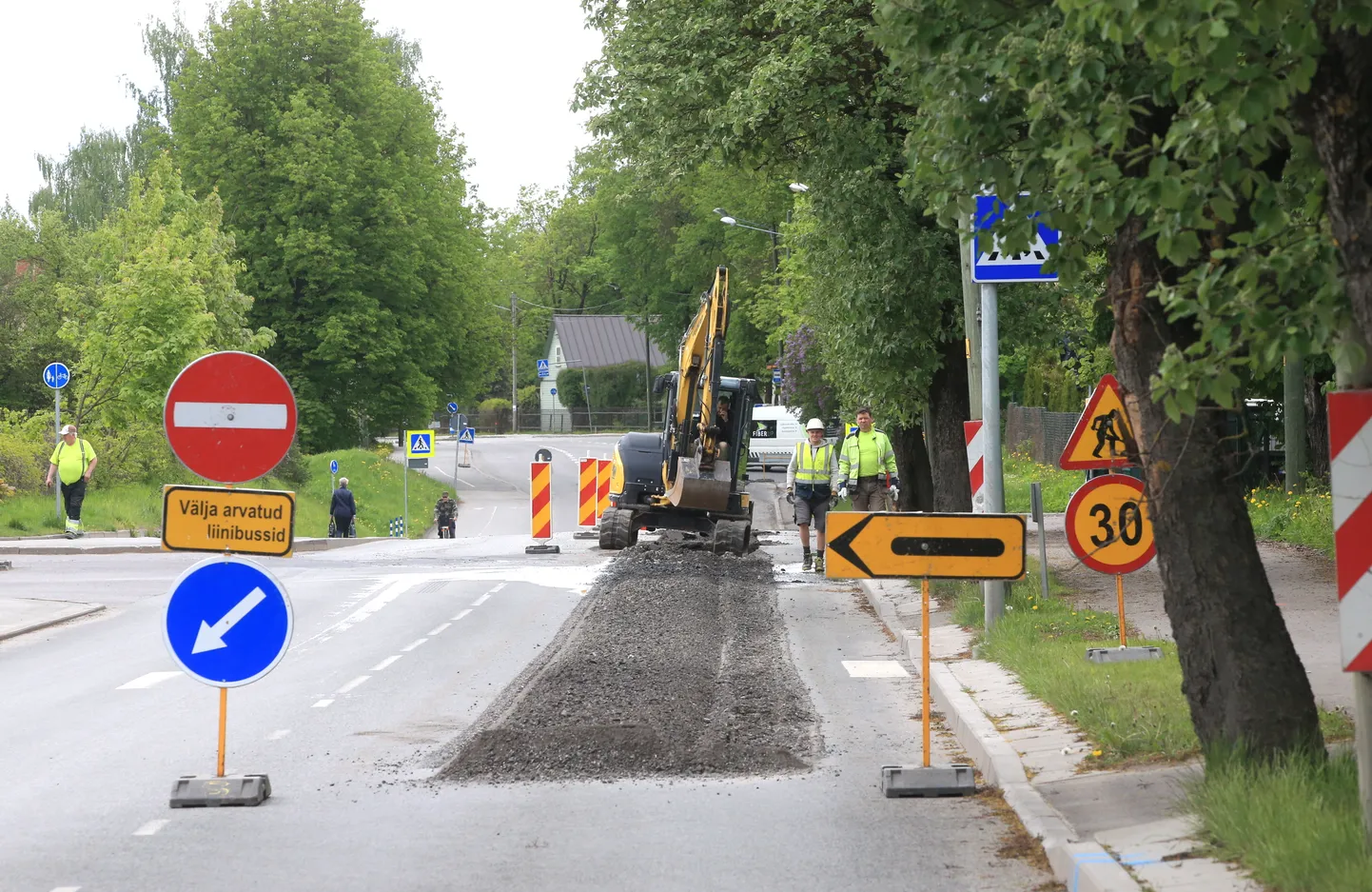 Soojatrassi ehitus Võru tänaval. Pilt on illustreeriv.