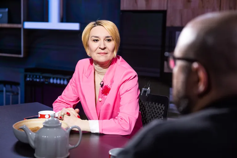 Инна Гордиенко «на кухне» Rus.Postimees.