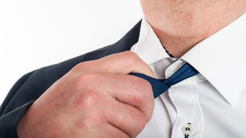 Pärast tööpäeva peaks inimene püüdma tegelda meeldivate tegevustega, mis ei oleks samas tööga sarnased. Näiteks oleks kontioritöötajal hea puhata silmi ja end liigutada, sest sageli tuleb tääl pikalt järjest istuda. Pärast tööpäeva peaks inimene püüdma tegelda meeldivate tegevustega, mis ei oleks samas tööga sarnased. Näiteks oleks kontioritöötajal hea puhata silmi ja end liigutada, sest sageli tuleb tääl pikalt järjest istuda.