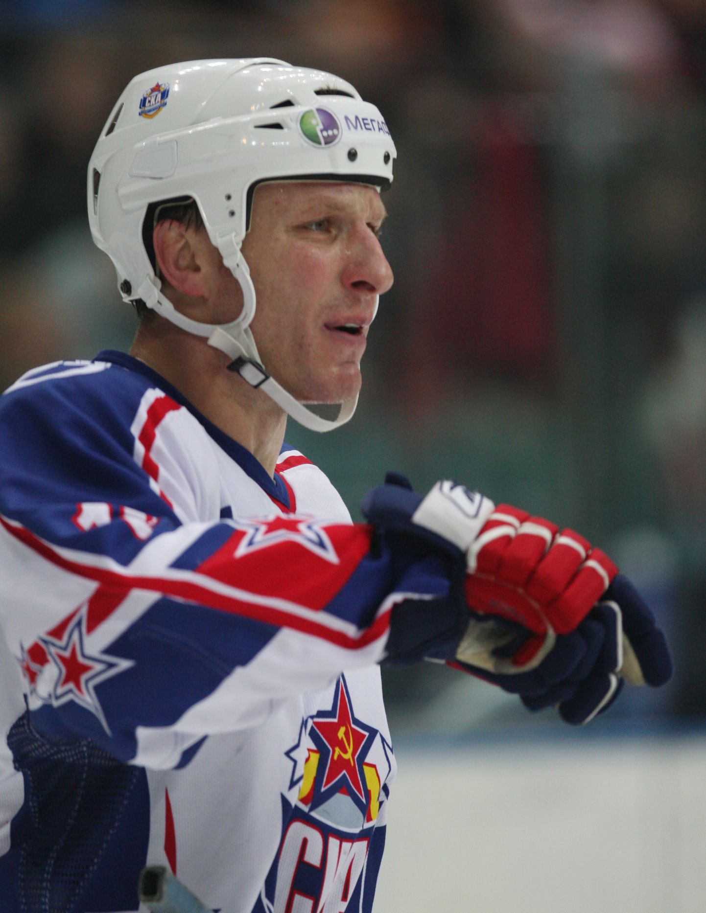 Leedulane Darius Kasparaitis jõudis karjääri jooksul mängida ka KHLis Peterburi SKA ridades.