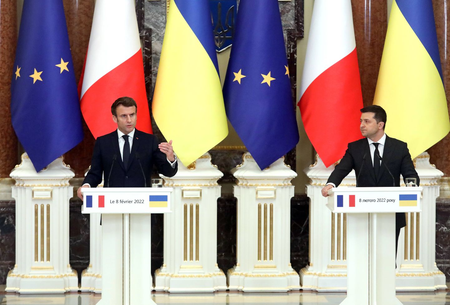 Makrons otrdien Kijevā tikās ar Ukrainas prezidentu Volodimiru Zelenski.