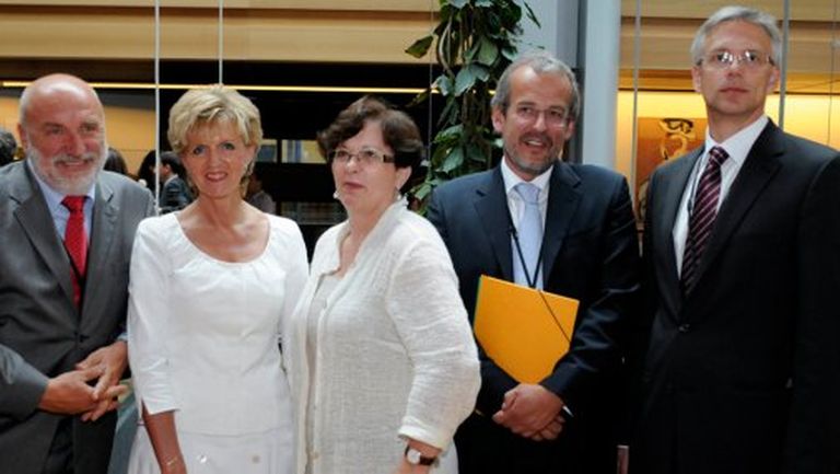Daļa no Latvijas deputātiem EP 