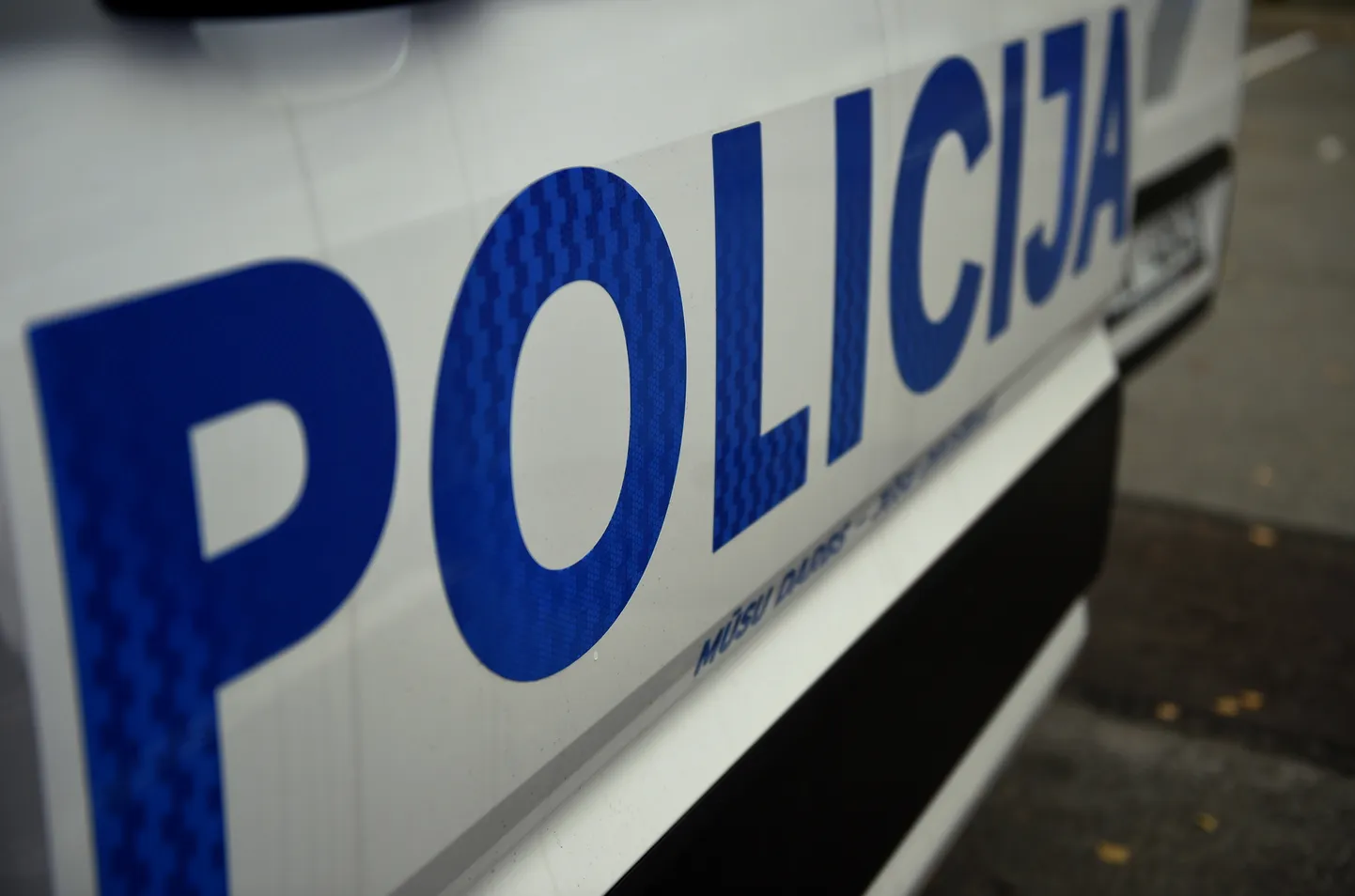 Jaunās Valsts policijas dienesta automašīnas prezentēšanas pasākumā pie Valsts policijas ēkas.