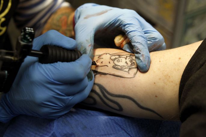 Опасные последствия татуировки