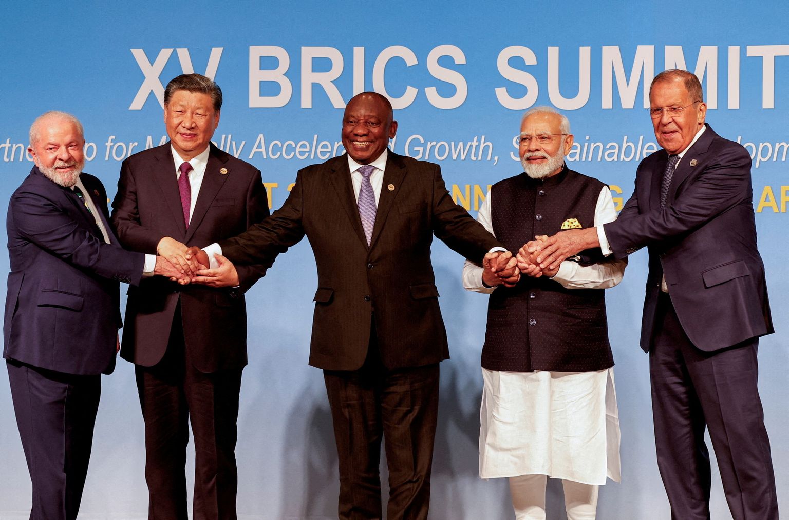 Brasiilia, Hiina, Lõuna-Aafrika ja India liidrid koos Vene välisministriga augustikuisel BRICSi tippkohtumisel Johannesburgis.