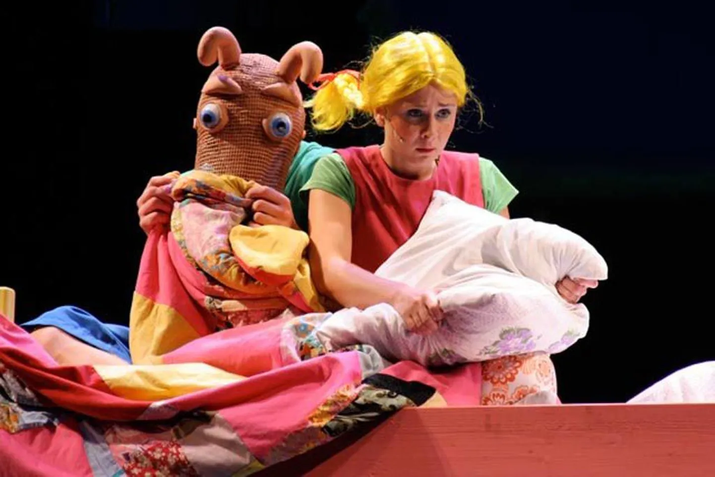 Ugala teatri etendus lastele "Limpa ja mereröövlid".
