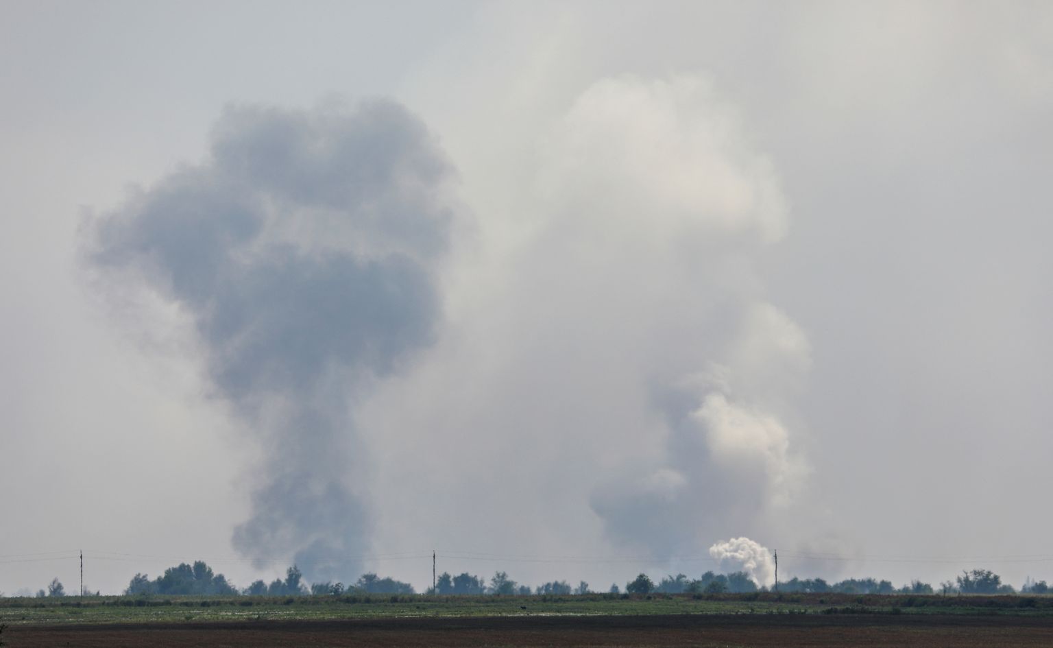 Взрывы на севере Крыма утром 16 августа 2022 года