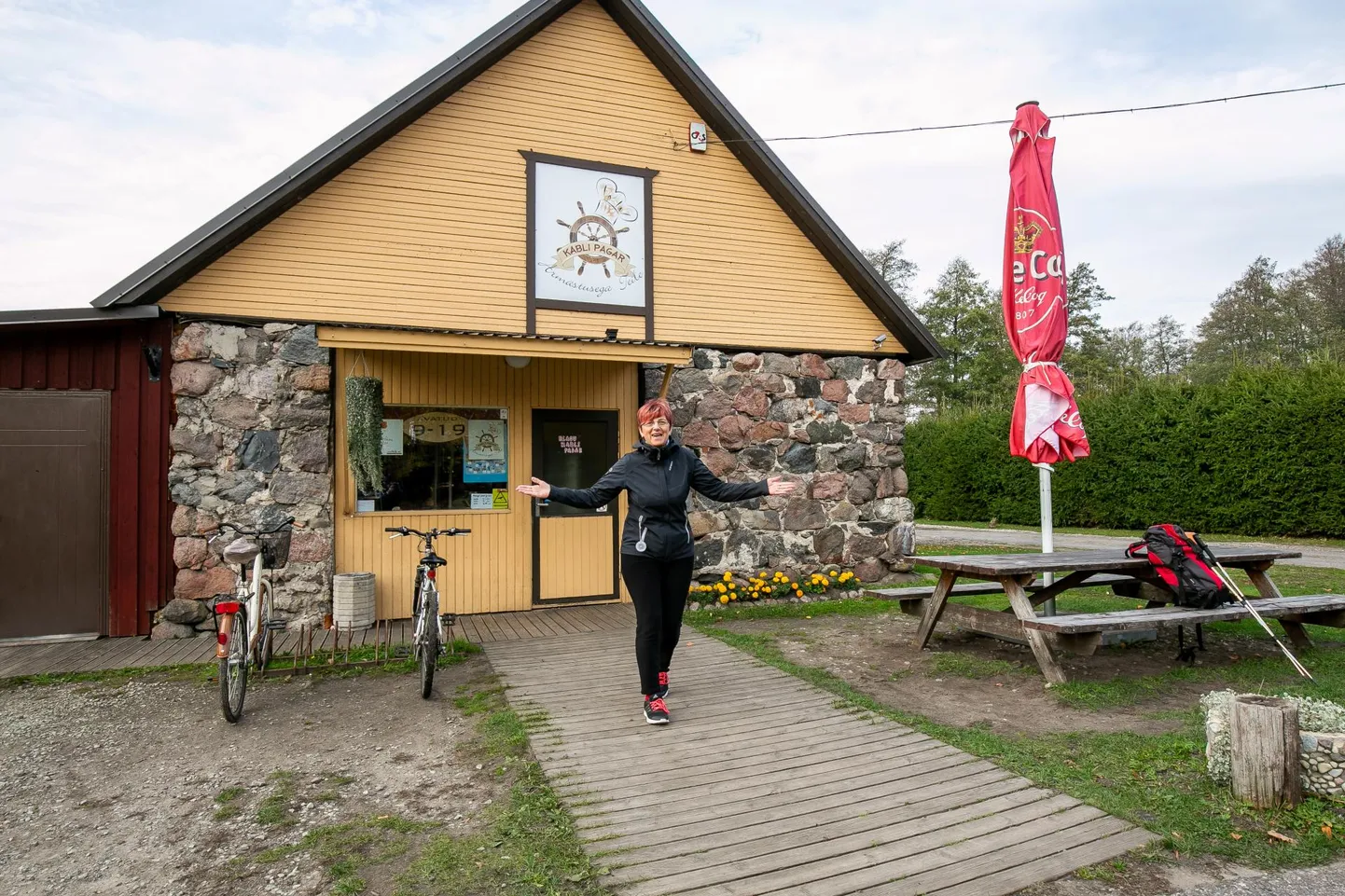 “Ma ei saa jääda koju istuma,” ütles Kabli pagarikoja omanik Elve Vahenõmm.