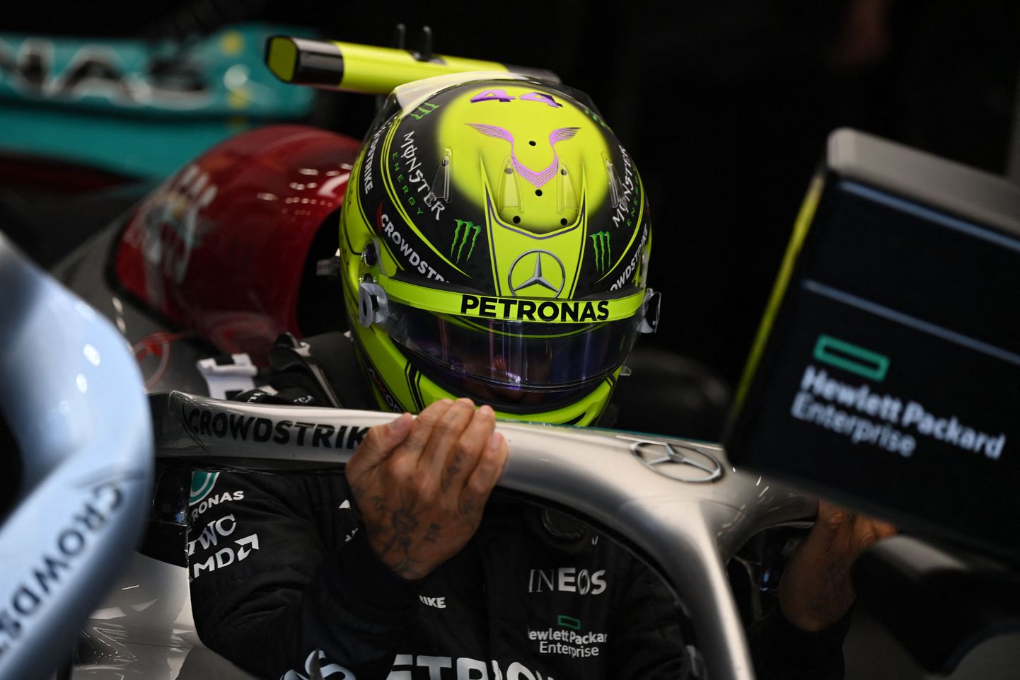 Seitsmekordne maailmameister Lewis Hamilton jäi esimest korda pärast 2017. aastat pidama kvalifikatsiooni esimesse vooru.