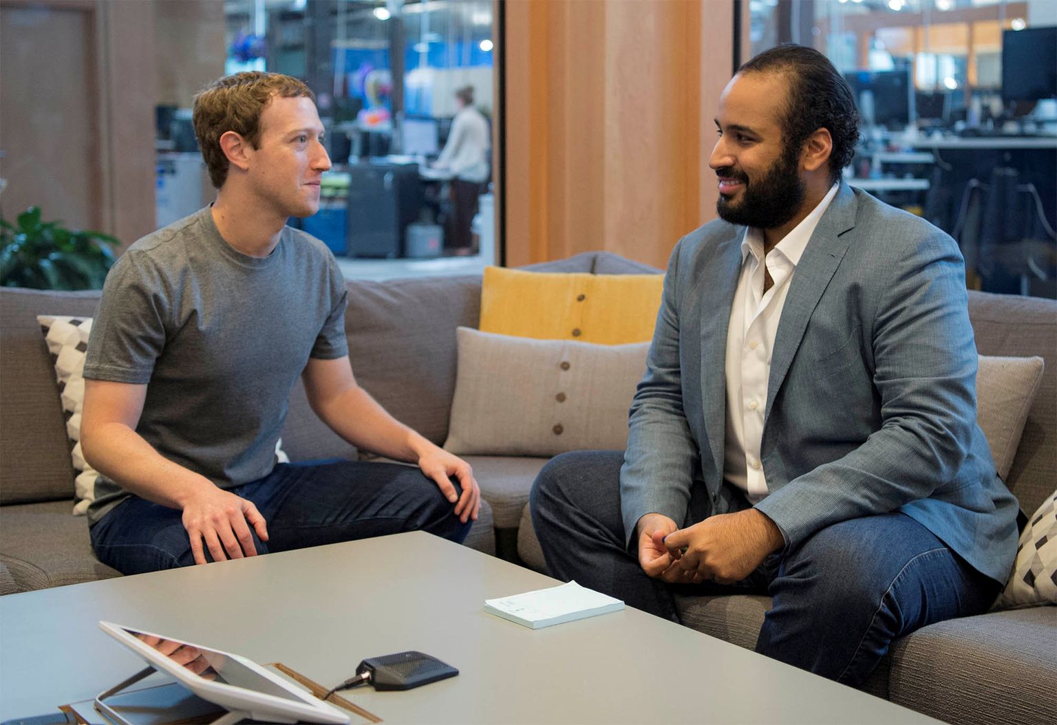Saudi Araabia kroonprints Mohammed bin Salman vestlemas Facebooki looja Mark Zuckerbergiga.