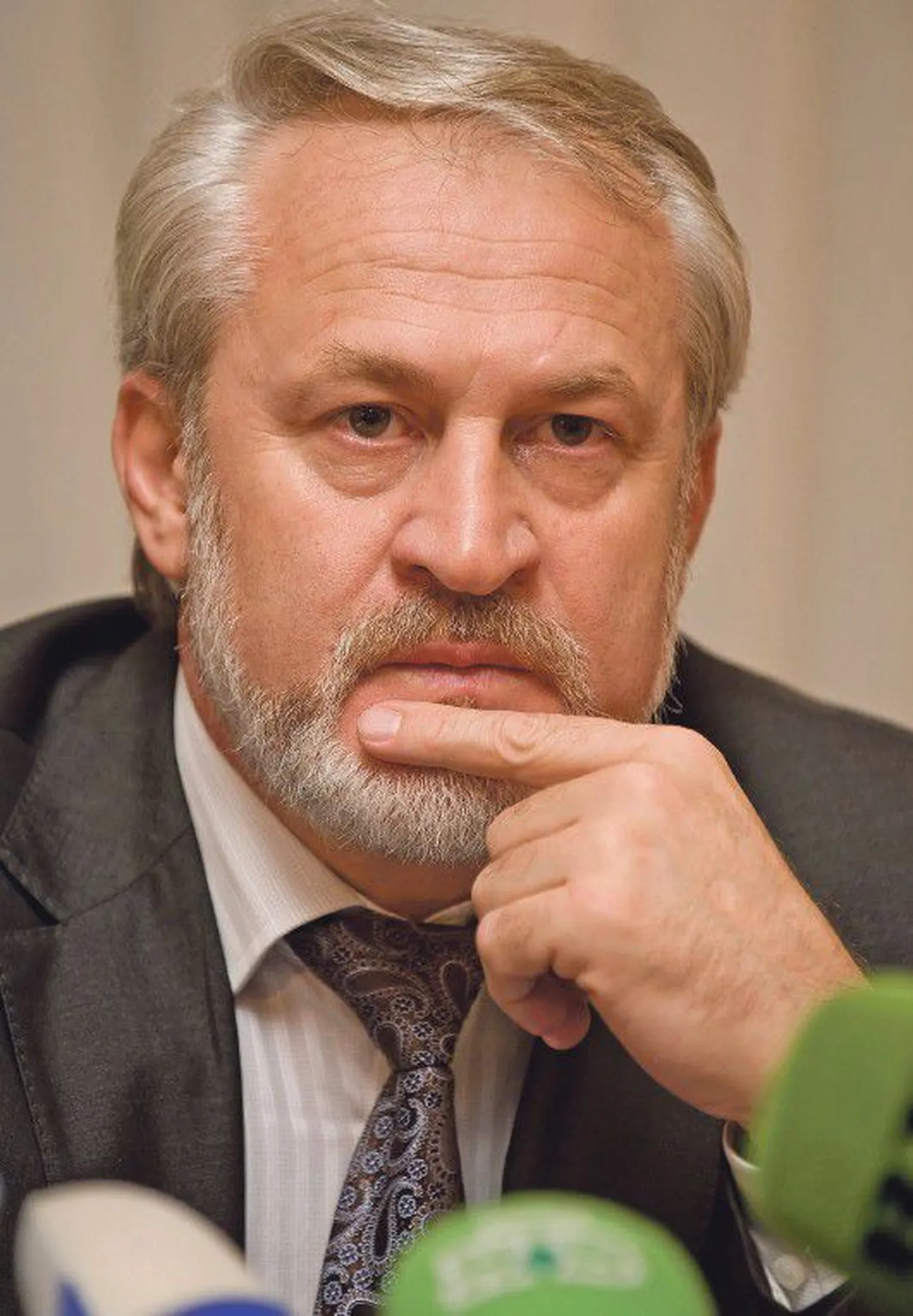 Один из лидеров чеченских сепаратистов Ахмед Закаев сейчас живет в Англии.