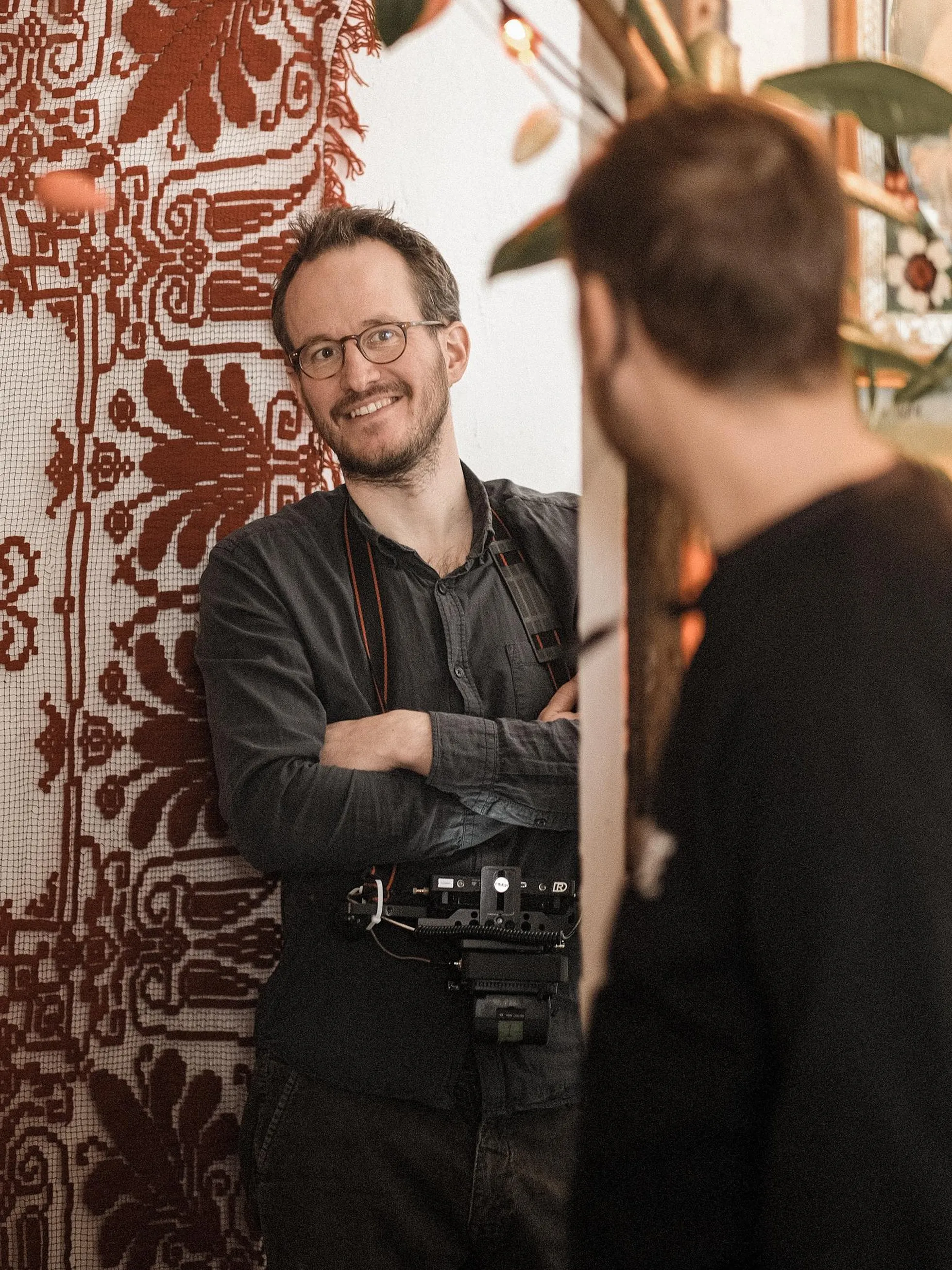 Juho Kuosmanen filmivõtetel.