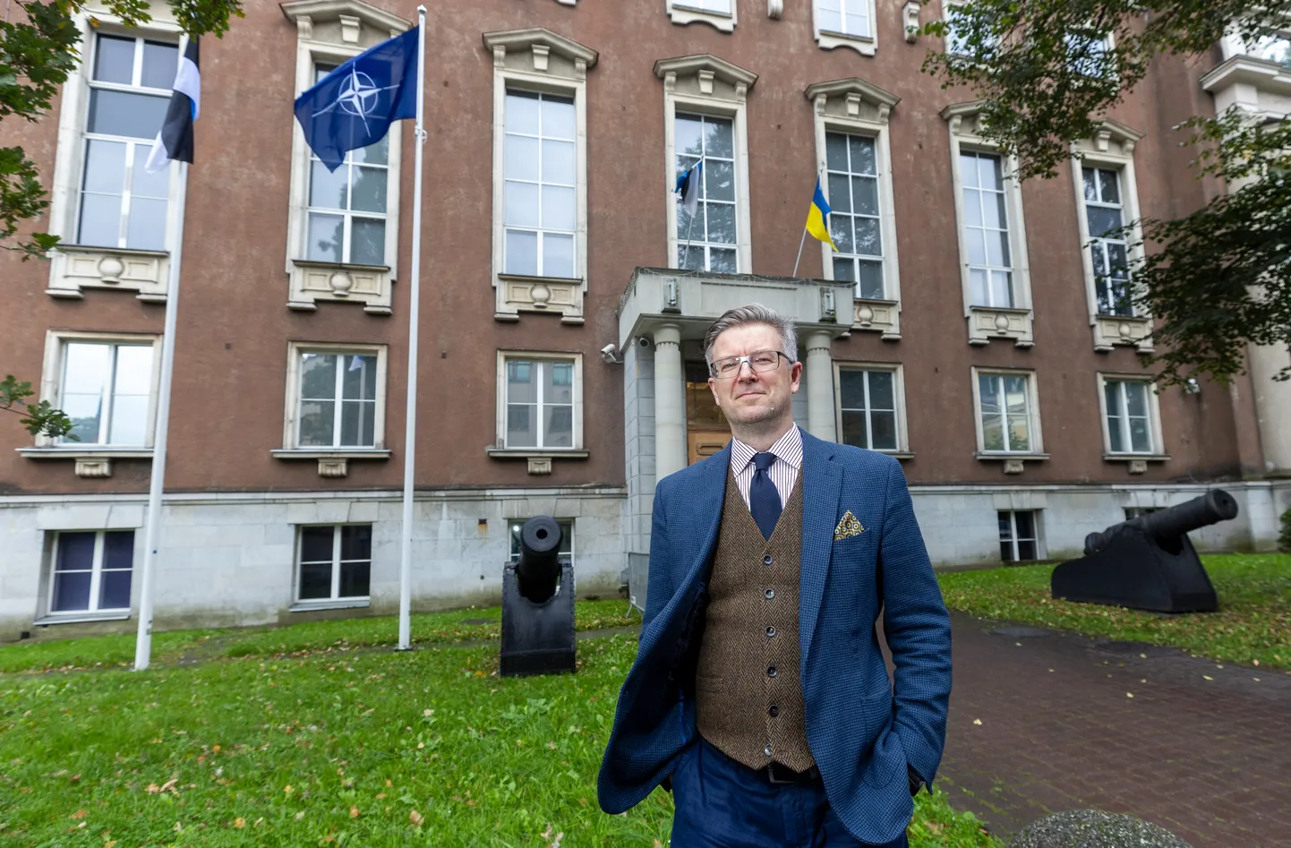 «Selle asekantsleri peaülesanne on kaitse planeerimine ja võitluseks valmisolek,» selgitas ministeeriumi kantsler Kaimo Kuusk.
