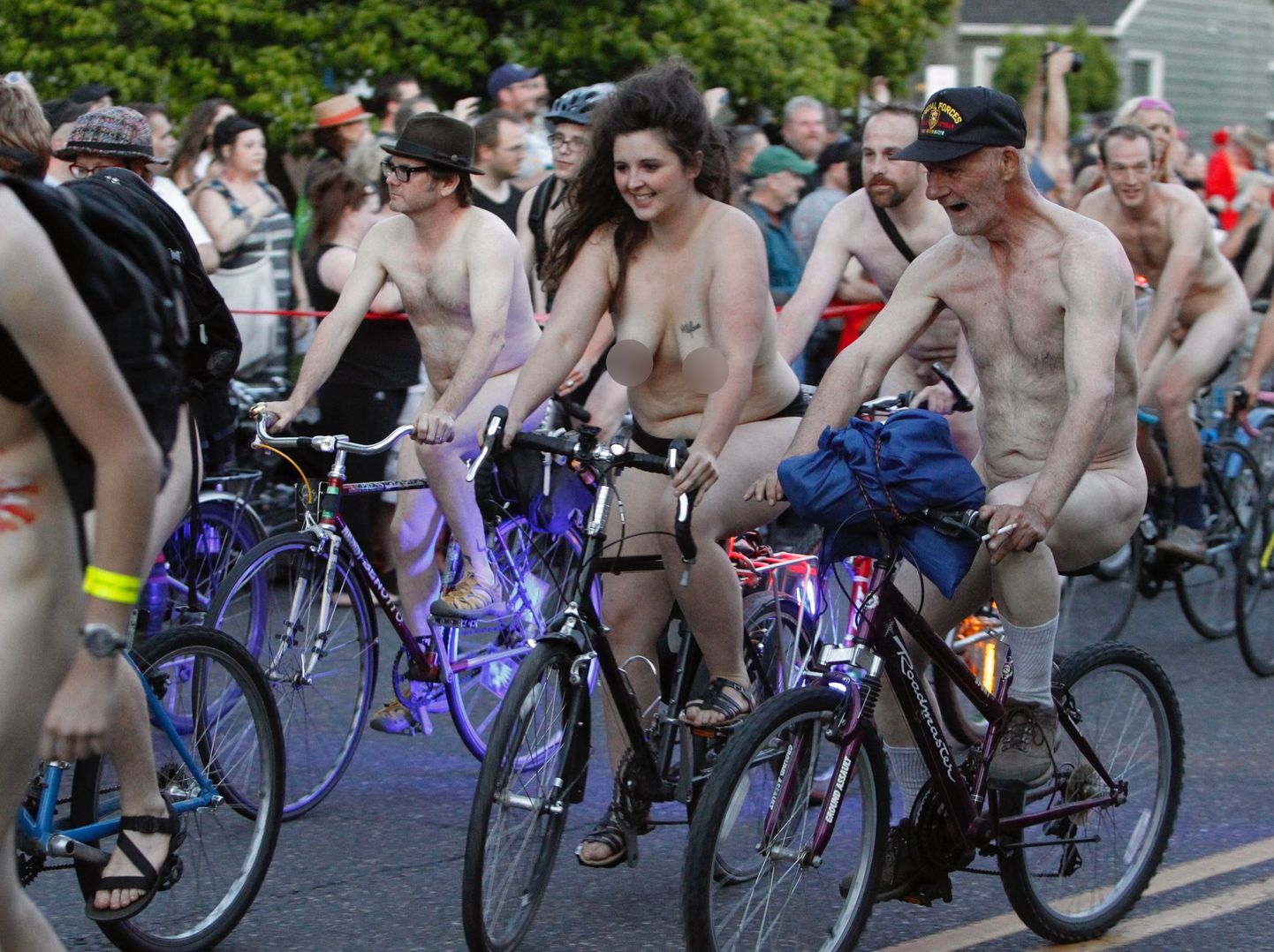 Alasti jalgratturid USA Portlandi tänavatel 7. juunil 2014