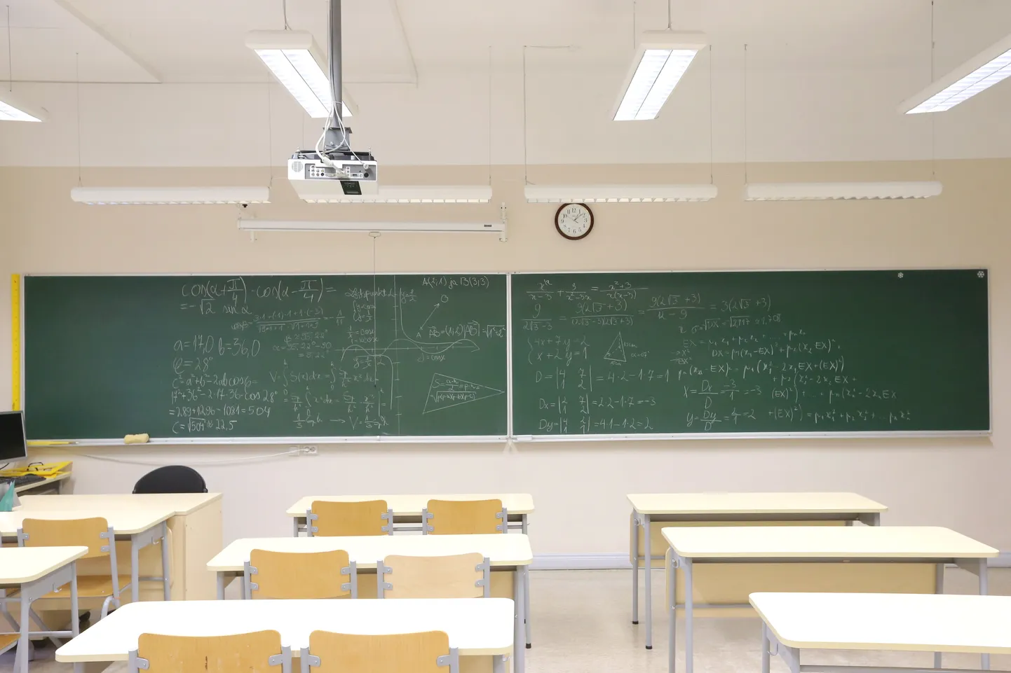 Sel aastal tegi matemaatika põhikooli eksamit 15 108 õpilast ja eesti keelt 11 380 õpilast.
