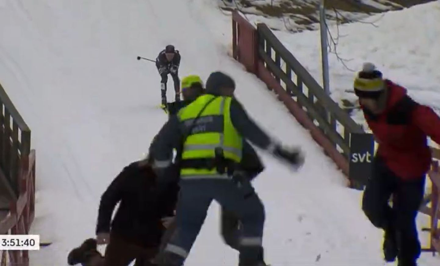 Активисты бросались на лыжную трассу в Васалоппет.