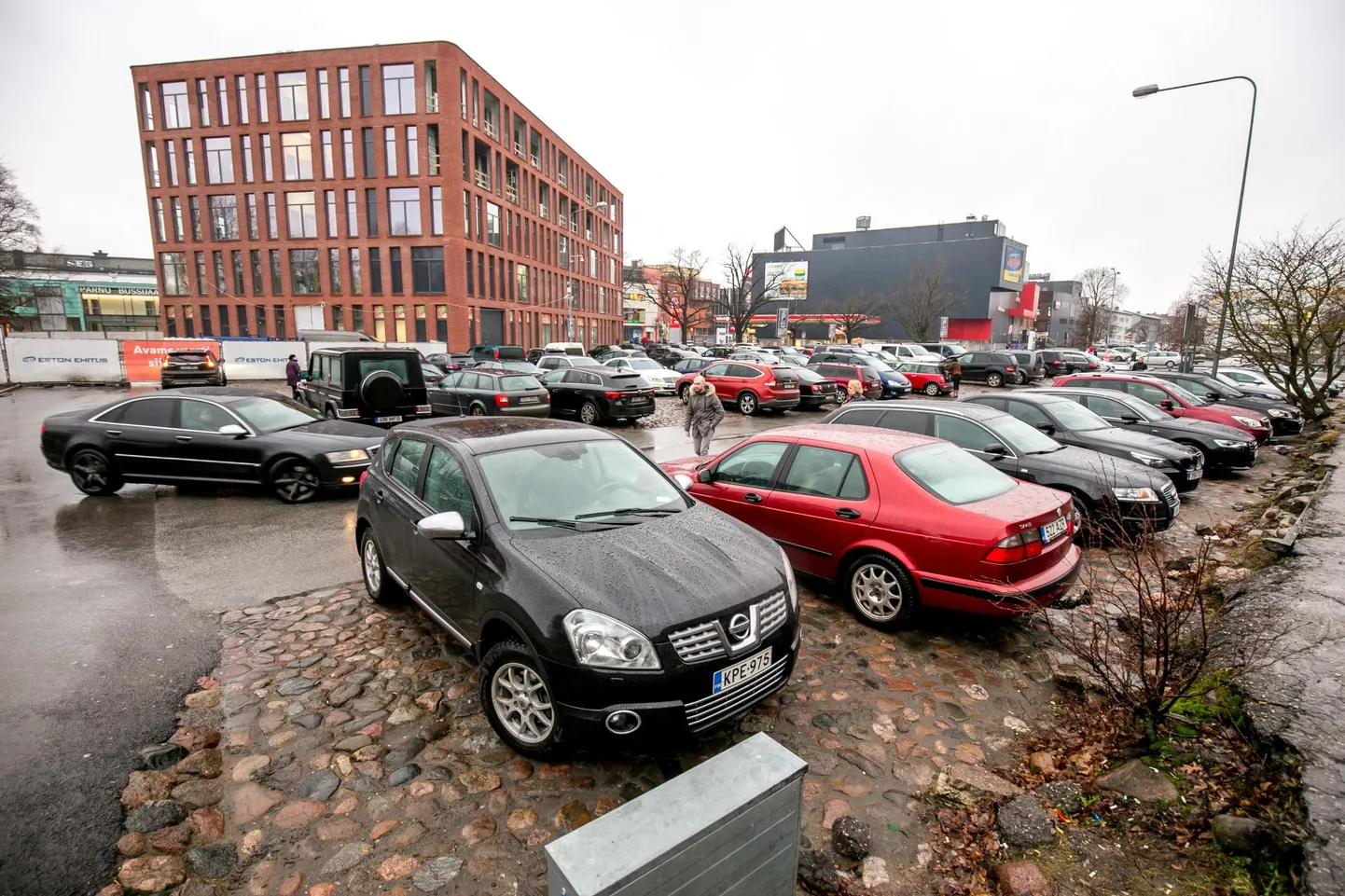 Parkimine Pärnu kesklinnas.