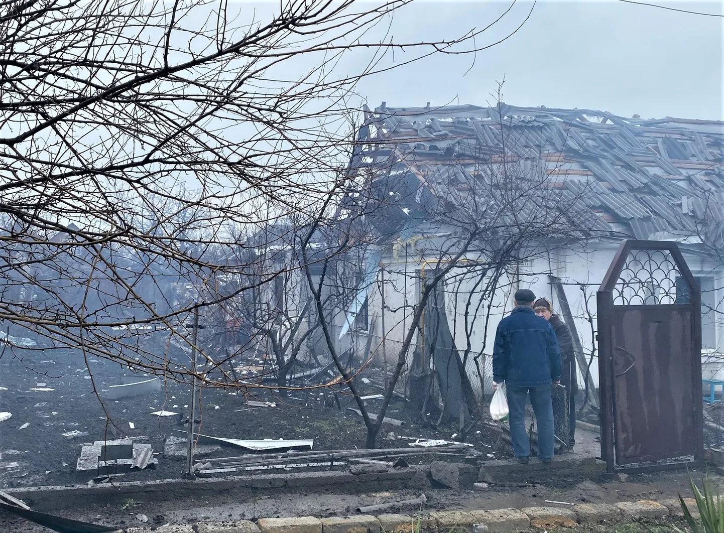 24. veebruari varahommikul tabamuse saanud maja Mariupolis.