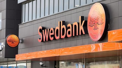 Ülekandeid teha ei saa: Swedbank lõpetab maksed kümnetesse riikidesse