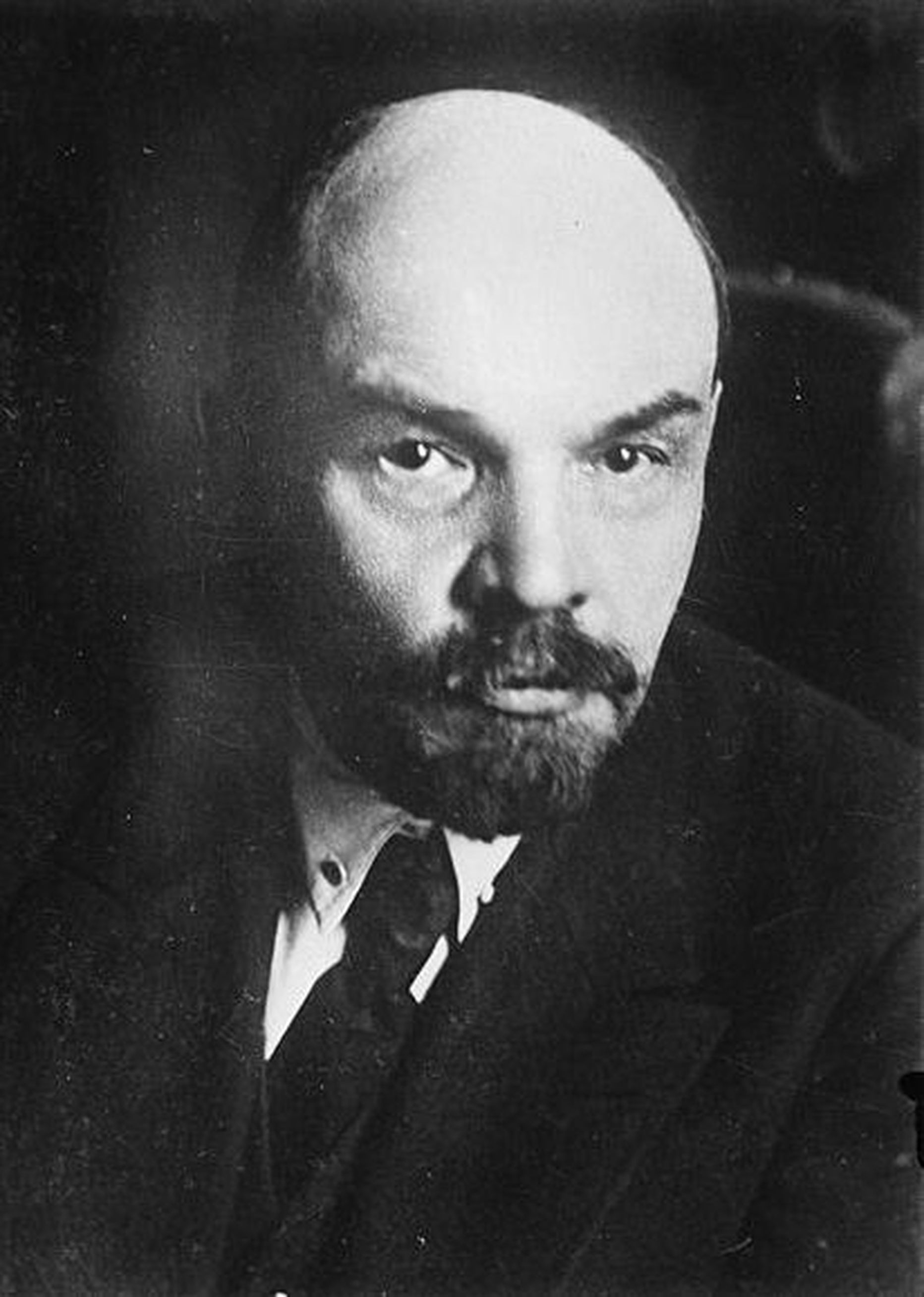 Владимир Ильич Ленин.