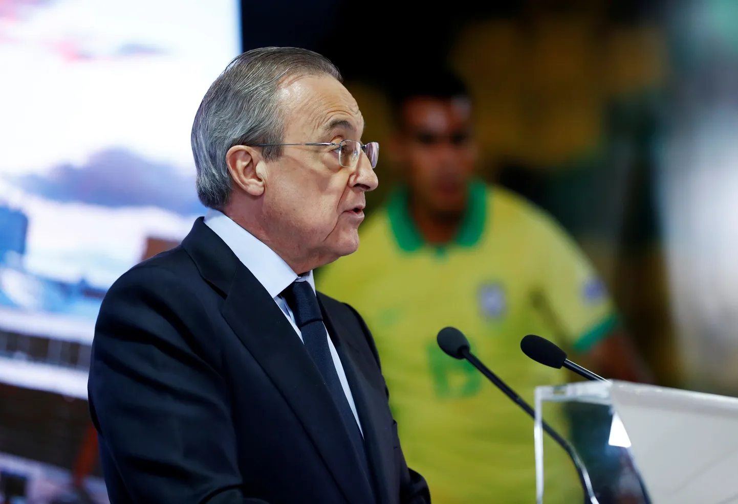 Madridi Reali president Florentino Perez.