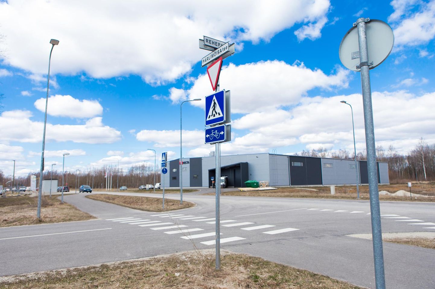 Loode-Pärnu tööstusala, kus on välja ehitatud tänavad ja rajatud kommunikatsioonid.