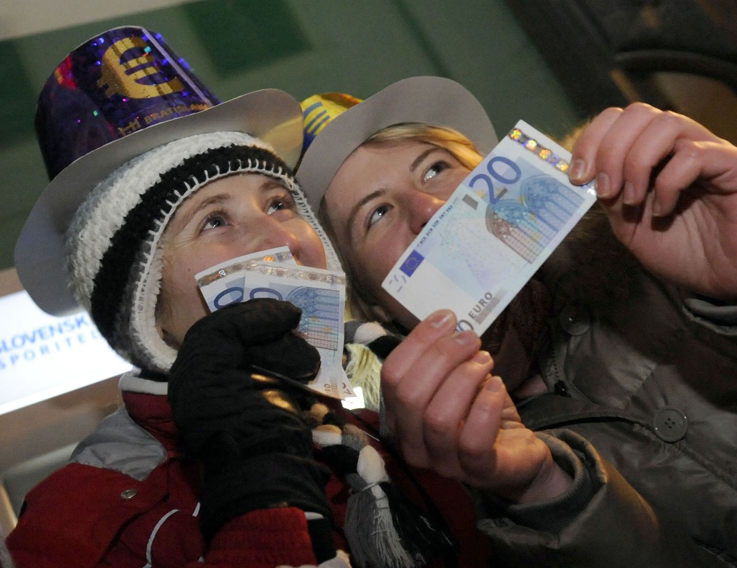 Slovakkias oli 1. jaanuar rõõmupäev, riik võttis kasutusele euro. Eestil ei pruugi see unistus niipea täituda.