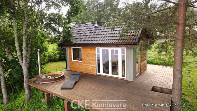Suvila Võrumaal Lauga järve kaldal. Foto: